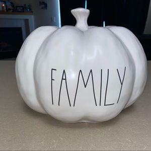 Rae Dunn Large Family Pumpkin